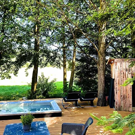 Glamping Tent Between Two Streams *